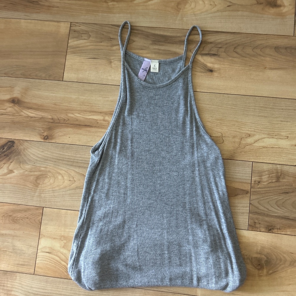 Grey tank top ribbed